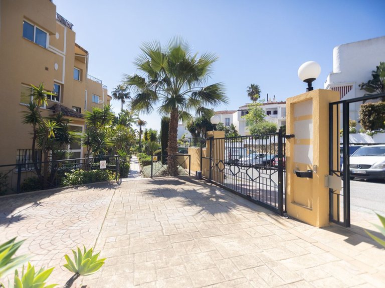 Apartment for Sale in Bel Air, Malaga 17
