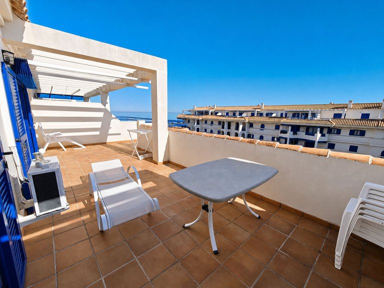 Penthouse for Sale in San Luis De Sabinillas, Malaga 4