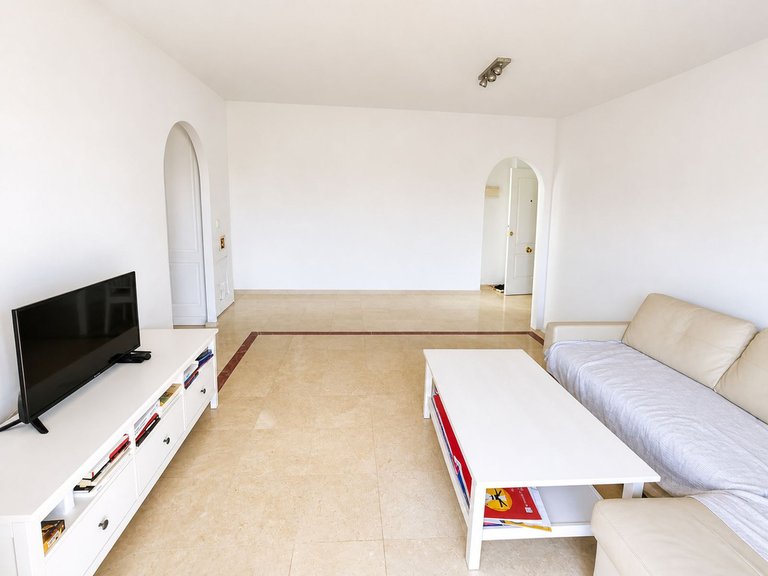 Penthouse for Sale in San Luis De Sabinillas, Malaga 8