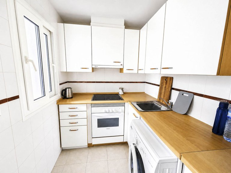 Penthouse for Sale in San Luis De Sabinillas, Malaga 9