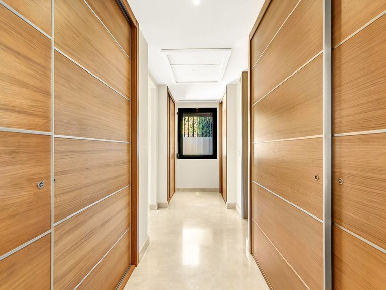 Apartment for Sale in La Quinta, Malaga 14