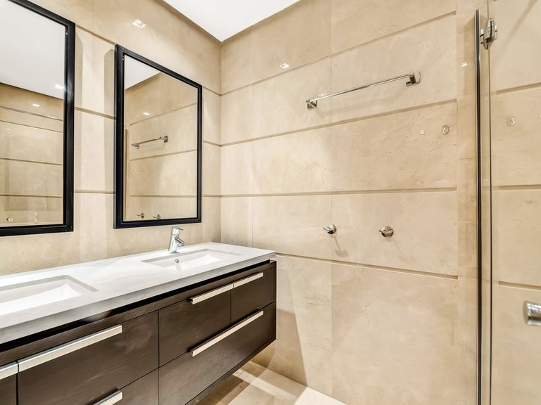 Apartment for Sale in La Quinta, Malaga 17