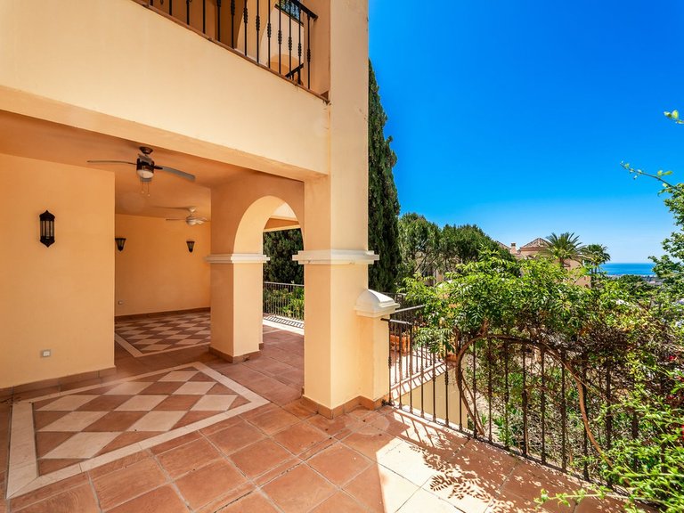 Apartment for Sale in La Quinta, Malaga 7