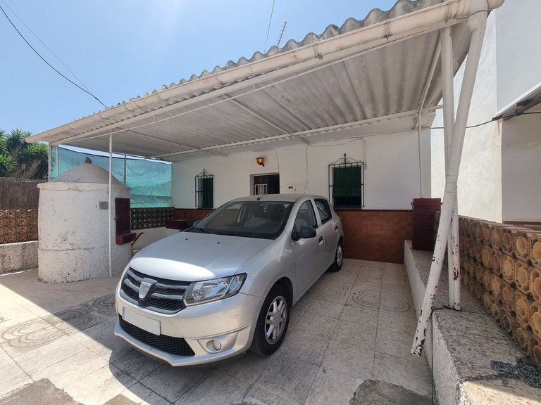 Villa for Sale in Alhaurín El Grande, Malaga 1