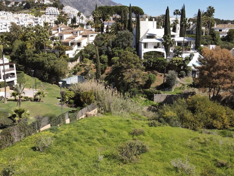 Plot for Sale in Nueva Andalucía, Malaga 16