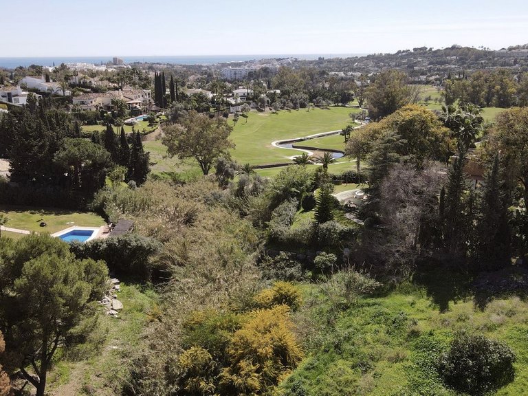 Plot for Sale in Nueva Andalucía, Malaga 19