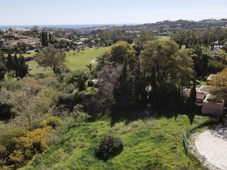 Plot for Sale in Nueva Andalucía, Malaga 20