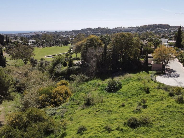Plot for Sale in Nueva Andalucía, Malaga 23