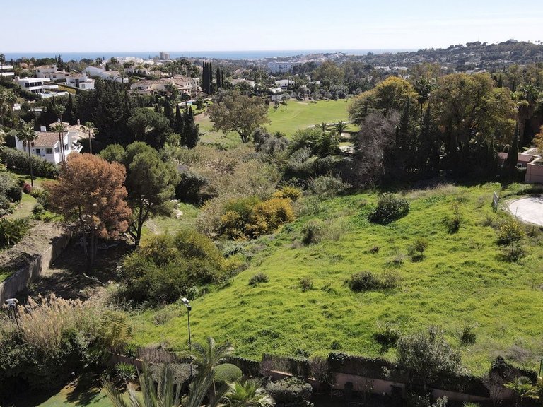 Plot for Sale in Nueva Andalucía, Malaga 4