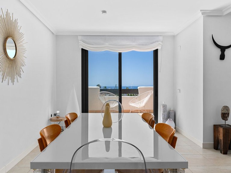 Villa for Sale in New Golden Mile, Malaga 12