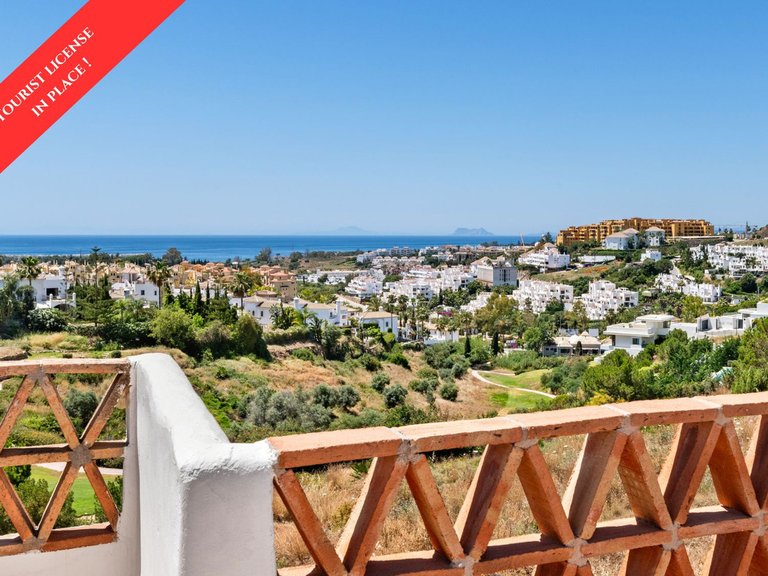 Villa for Sale in New Golden Mile, Malaga 2