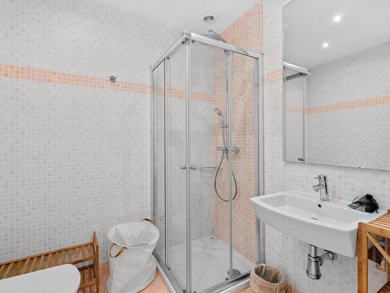 Villa for Sale in New Golden Mile, Malaga 22