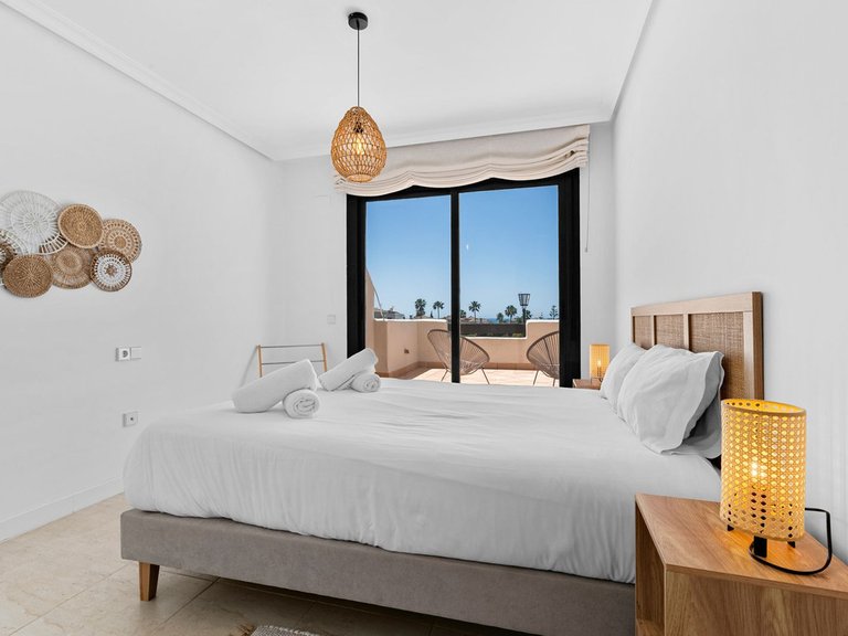 Villa for Sale in New Golden Mile, Malaga 23