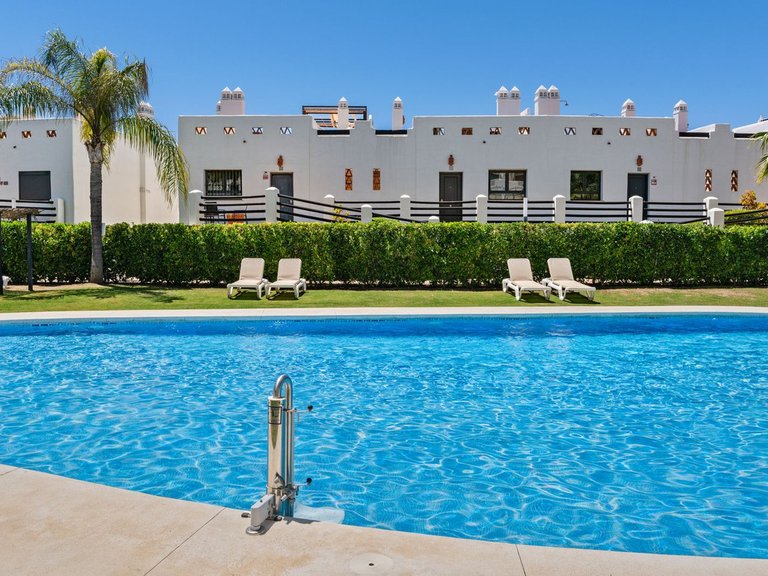 Villa for Sale in New Golden Mile, Malaga 30