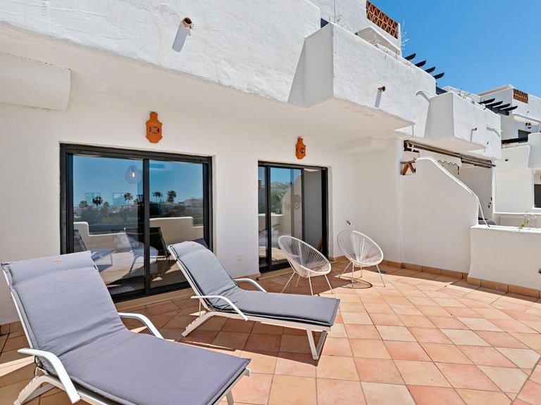 Villa for Sale in New Golden Mile, Malaga 42