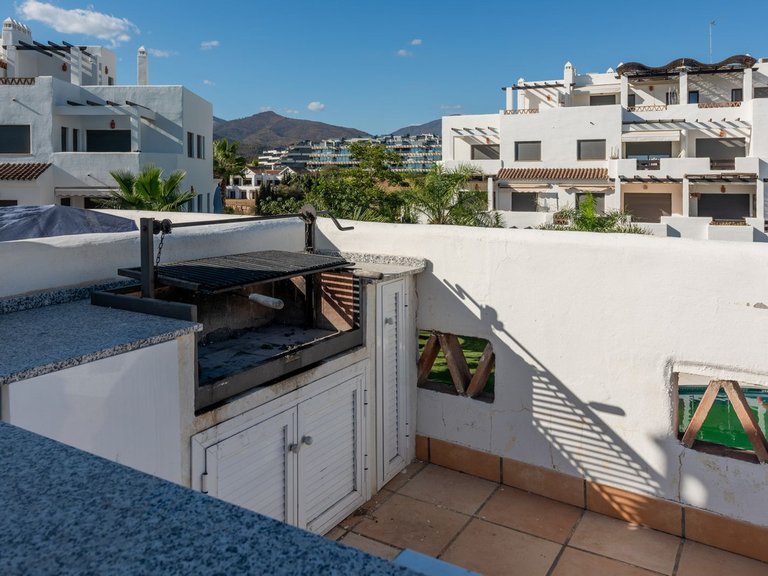 Villa for Sale in New Golden Mile, Malaga 51