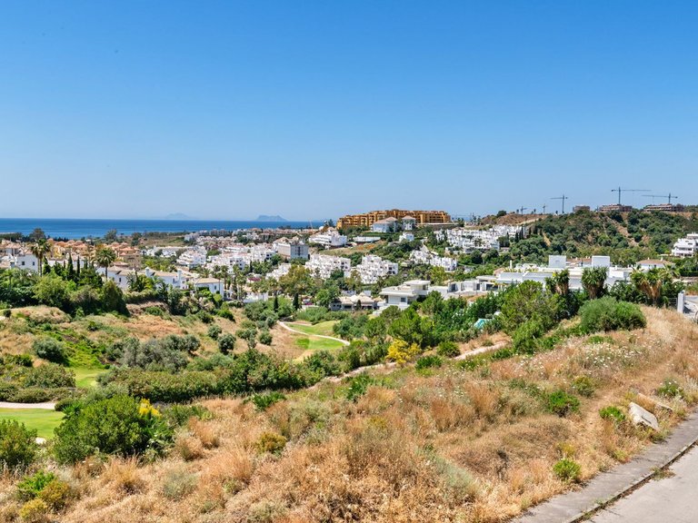 Villa for Sale in New Golden Mile, Malaga 55