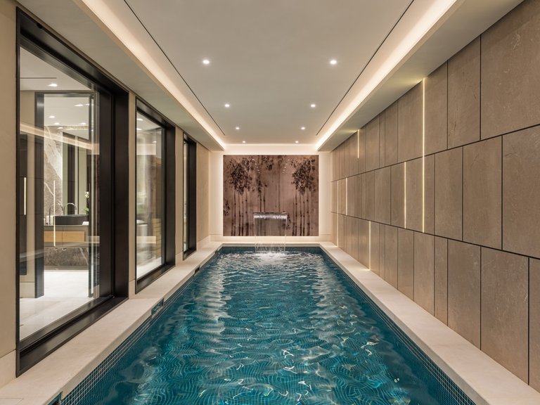 Villa for Sale in The Golden Mile, Malaga 29