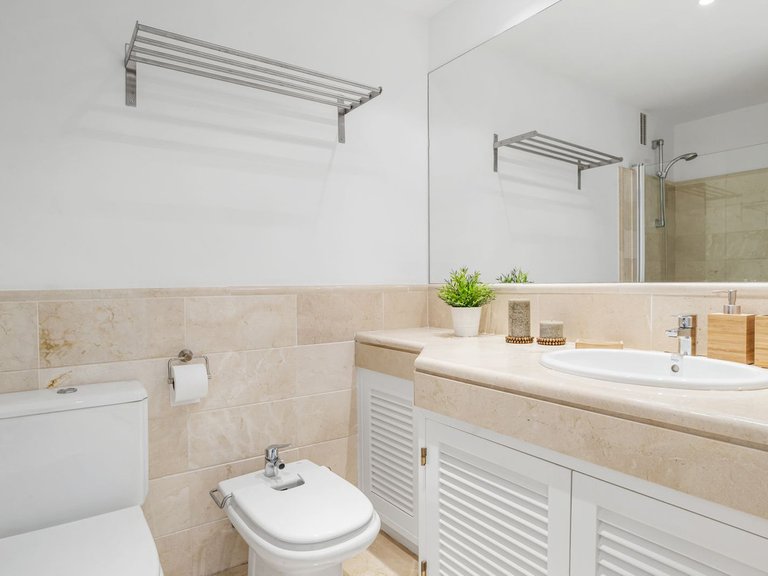 Apartment for Sale in Los Arqueros, Malaga 15