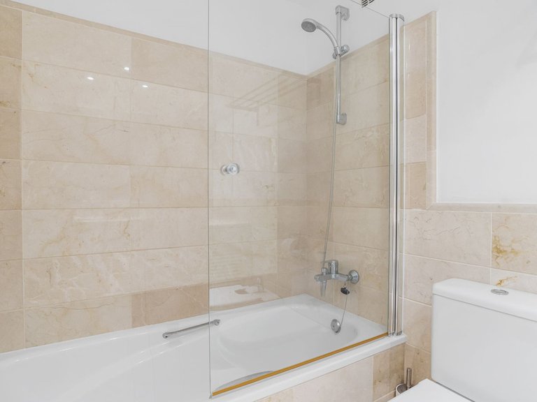 Apartment for Sale in Los Arqueros, Malaga 16