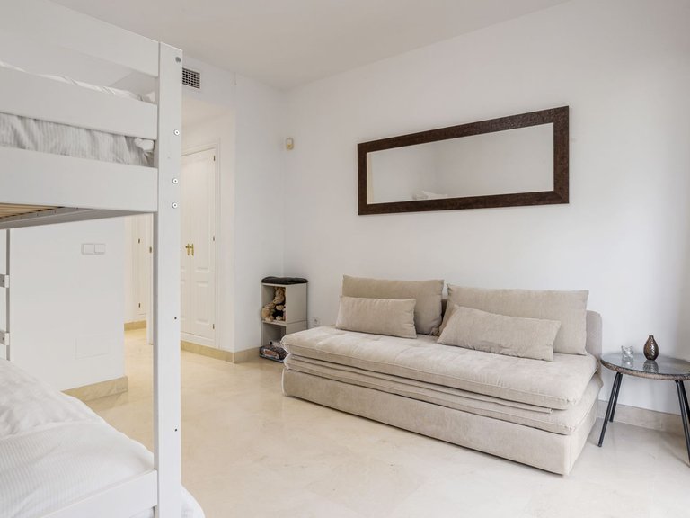 Apartment for Sale in Los Arqueros, Malaga 21