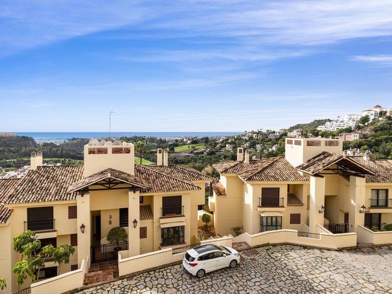 Apartment for Sale in Los Arqueros, Malaga 25