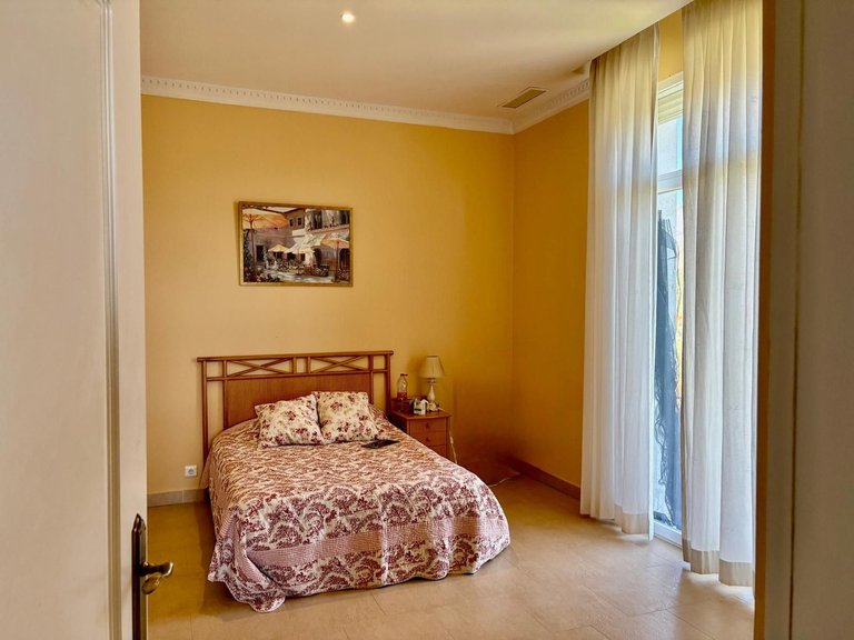 Villa for Sale in Estepona, Malaga 38