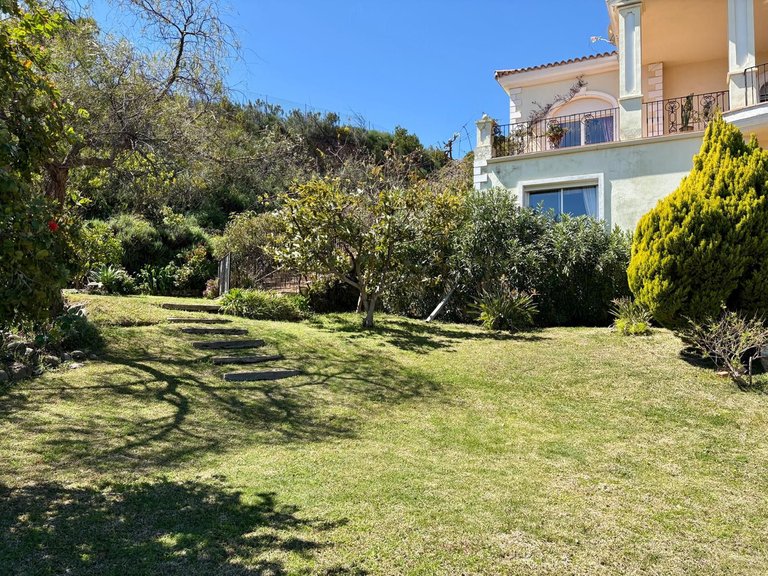 Villa for Sale in Estepona, Malaga 4