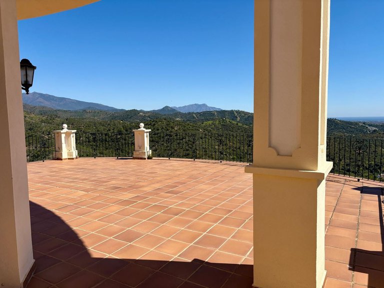 Villa for Sale in Estepona, Malaga 56