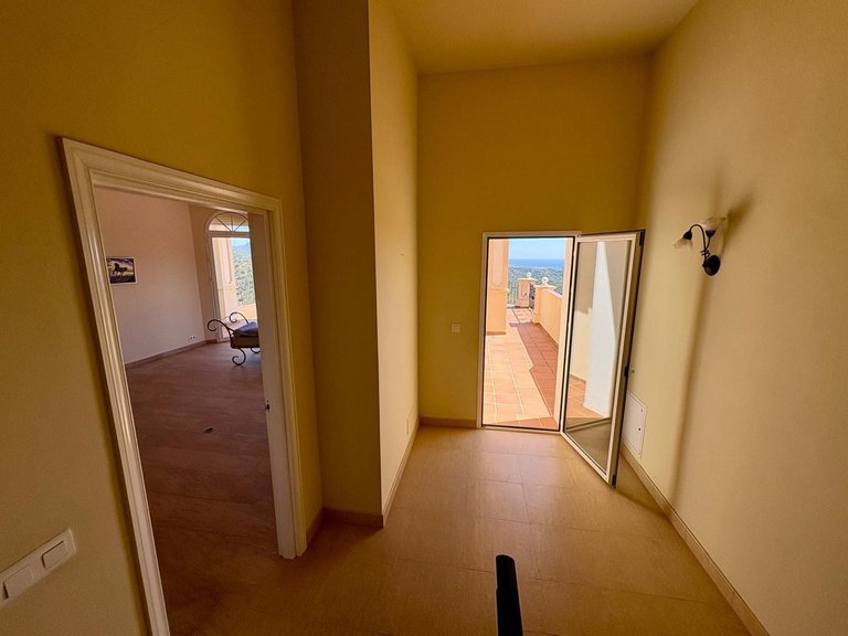 Villa for Sale in Estepona, Malaga 57
