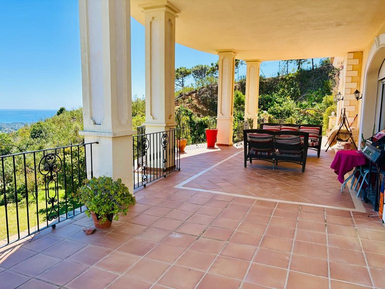 Villa for Sale in Estepona, Malaga 7
