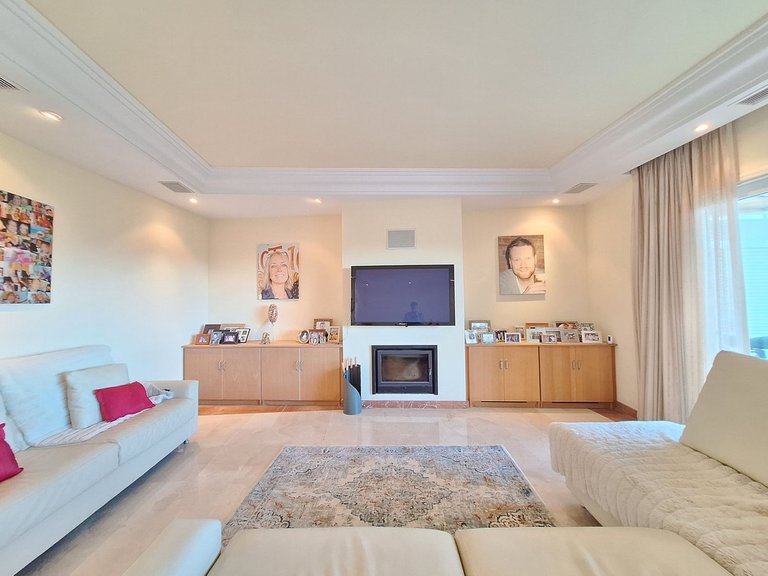 Apartment for Sale in Nueva Andalucía, Malaga 14