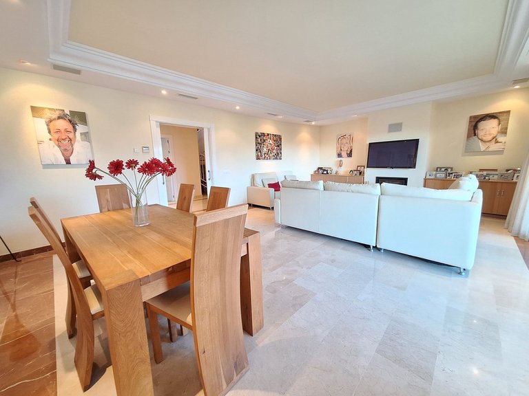 Apartment for Sale in Nueva Andalucía, Malaga 15