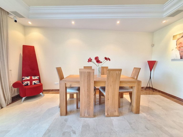 Apartment for Sale in Nueva Andalucía, Malaga 16