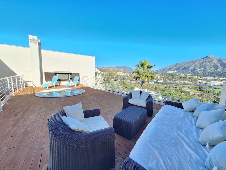 Apartment for Sale in Nueva Andalucía, Malaga 46