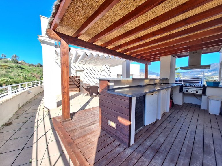 Apartment for Sale in Nueva Andalucía, Malaga 52