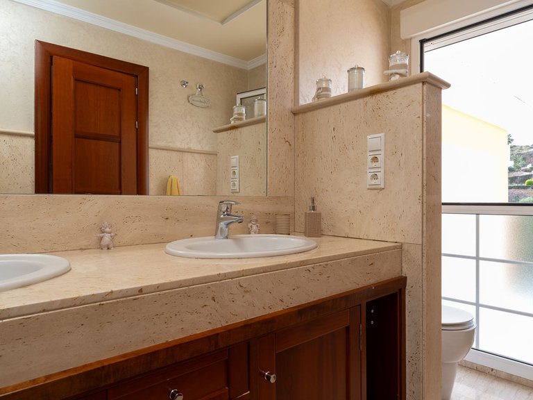 Villa for Sale in Calahonda, Malaga 15