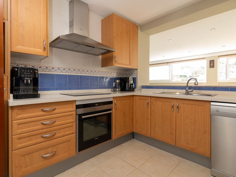 Villa for Sale in Calahonda, Malaga 26