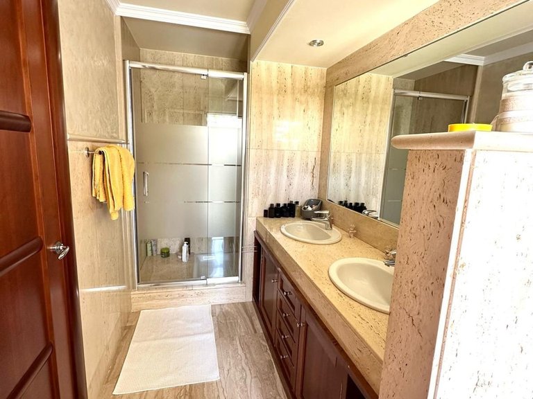 Villa for Sale in Calahonda, Malaga 31
