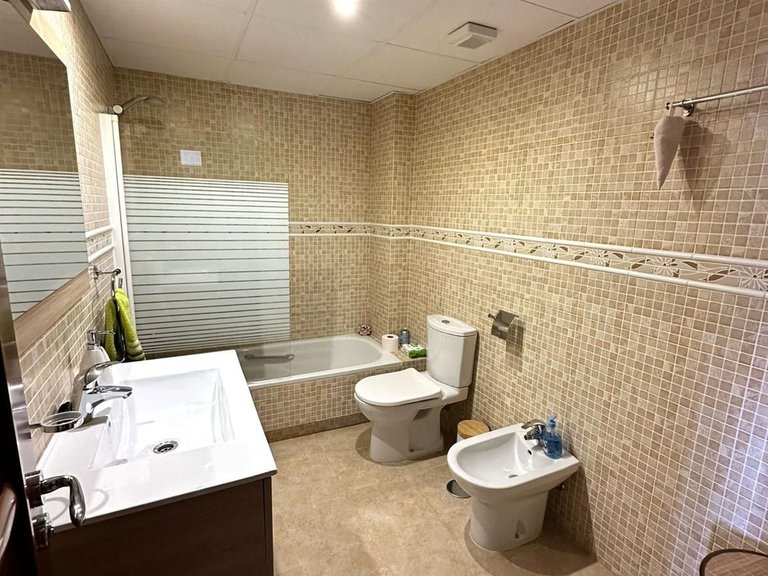 Villa for Sale in Calahonda, Malaga 34