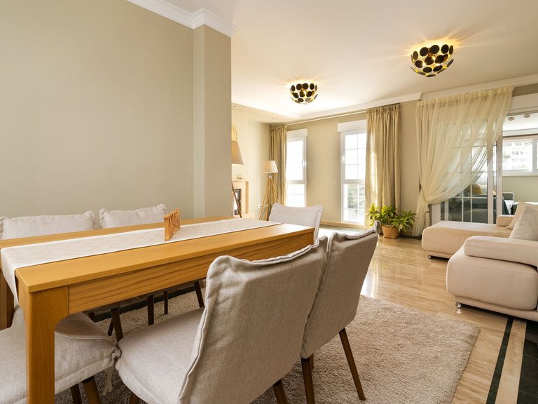 Villa for Sale in Calahonda, Malaga 9