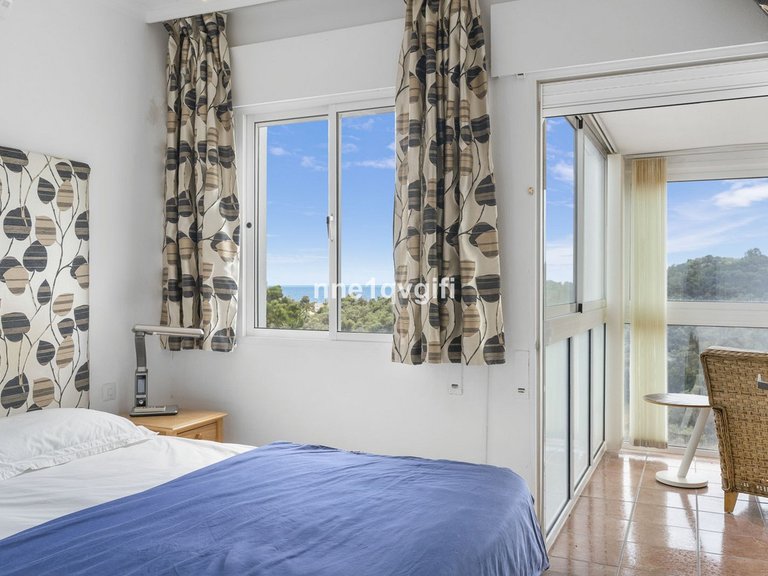 Villa for Sale in Calahonda, Malaga 20