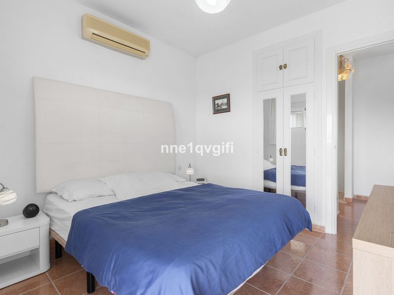 Villa for Sale in Calahonda, Malaga 27