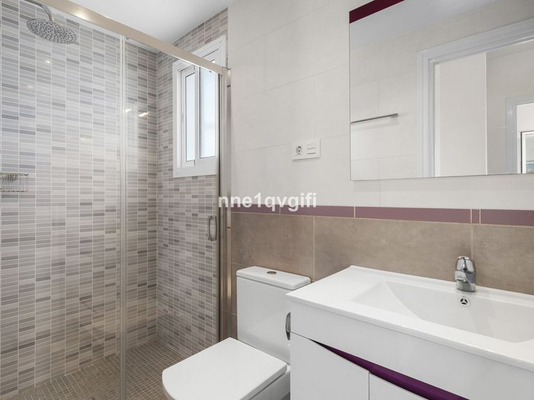 Villa for Sale in Calahonda, Malaga 28