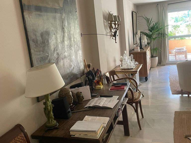 Apartment for Sale in The Golden Mile, Malaga 5
