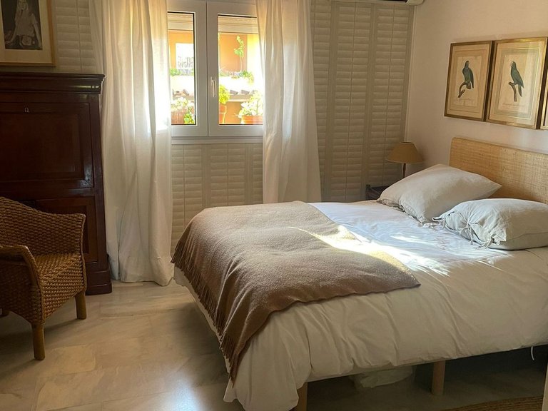 Apartment for Sale in The Golden Mile, Malaga 8