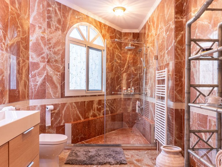 Villa for Sale in New Golden Mile, Malaga 41