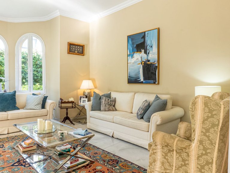 Villa for Sale in New Golden Mile, Malaga 8