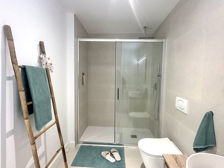 Apartment for Sale in Fuengirola, Malaga 29