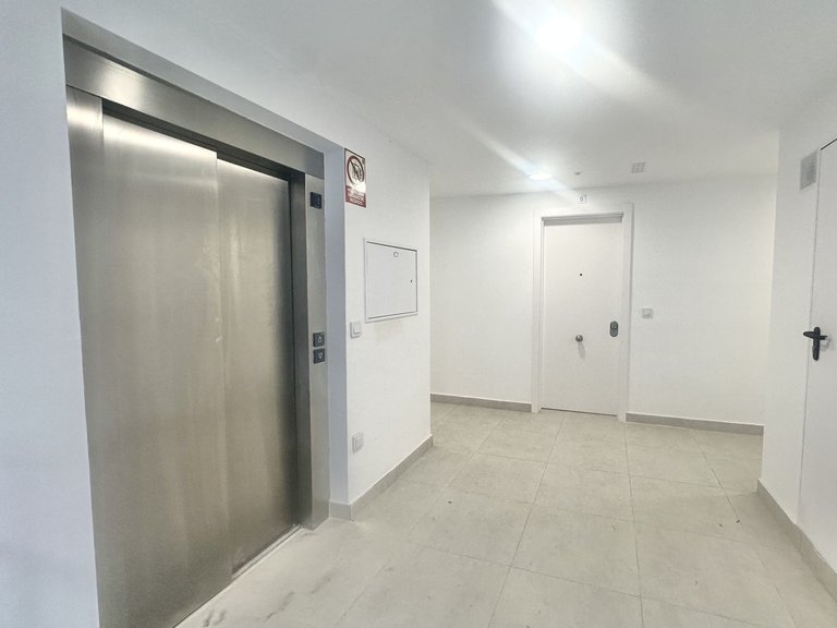 Apartment for Sale in Fuengirola, Malaga 35